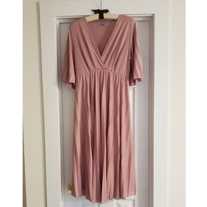 ASOS DESIGN Maternity Kimono Pleated Midi Dress